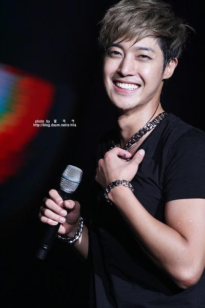 Kim Hyun Joong: Thank You Letter to His Parents - Angel Joong